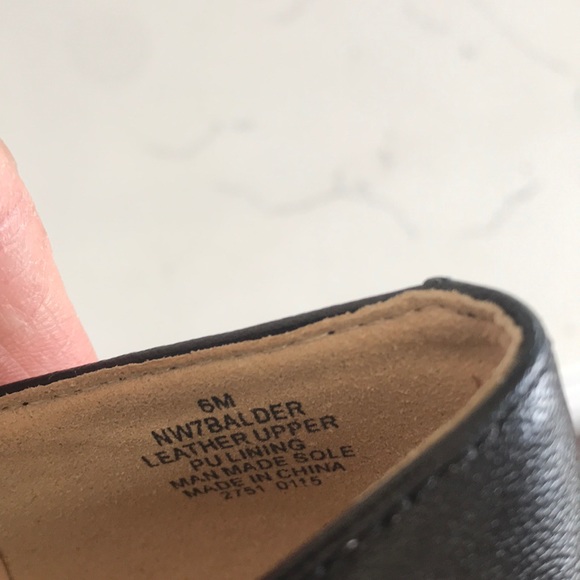 Nine West Size 6 Medium Black Pointed Toe Pumps - Picture 9 of 9